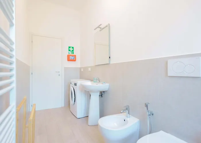 Cignani Loft By Lesdomus - Station, Fair, Center Apartament