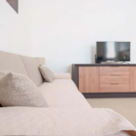 Cignani Loft By Lesdomus - Station, Fair, Center Apartman *