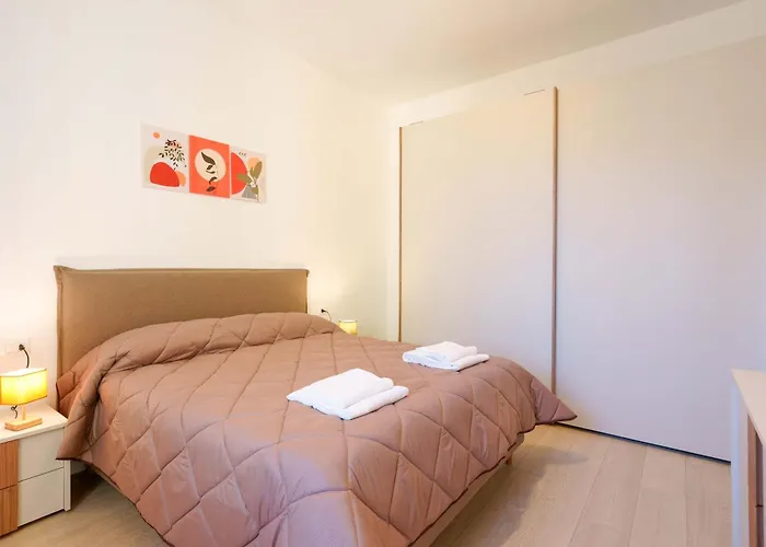 Cignani Loft By Lesdomus - Station, Fair, Center Appartement