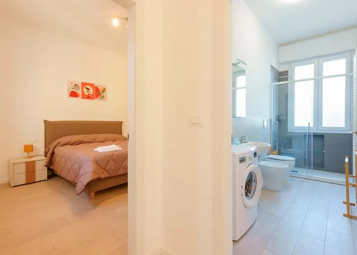 Cignani Loft By Lesdomus - Station, Fair, Center Apartament