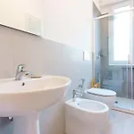 דירה Cignani Loft By Lesdomus - Station, Fair, Center
